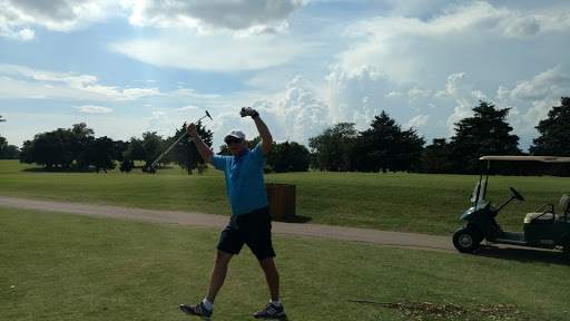 Golf Course «Broadmoore Golf Course», reviews and photos, 500 Willow Pine Dr, Moore, OK 73160, USA