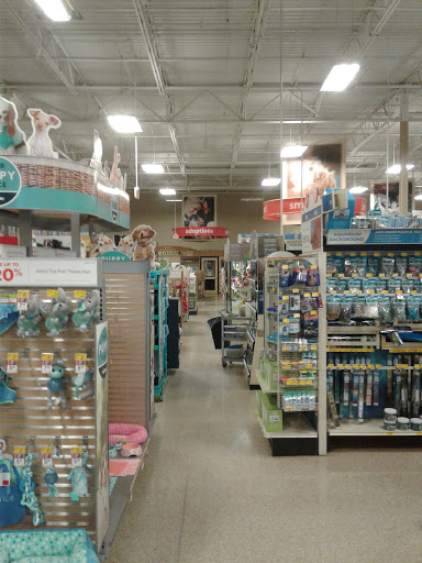 Pet Supply Store «PetSmart», reviews and photos, 7029 SW Nyberg St, Tualatin, OR 97062, USA