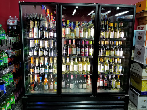 Liquor Store «Route 30 Food & Liquor», reviews and photos, 14200 US-30, Plainfield, IL 60544, USA