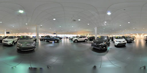 Toyota Dealer «Kings Toyota - New Cars, Indoor Showroom», reviews and photos, 4700 Fields Ertel Rd, Cincinnati, OH 45249, USA