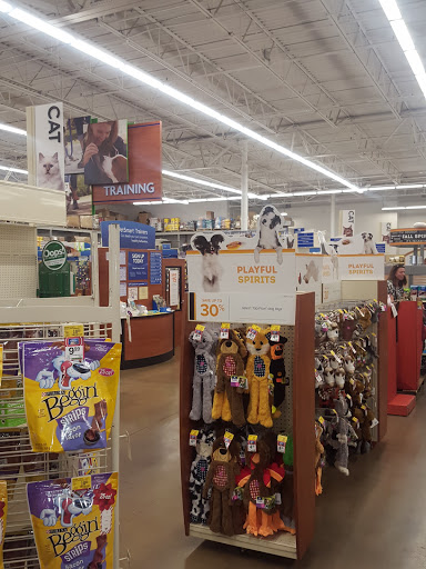 Pet Supply Store «PetSmart», reviews and photos, 160 Wadsworth Blvd, Lakewood, CO 80226, USA