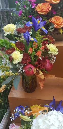 Florist «Canoga Park Florist», reviews and photos, 7144 Owensmouth Ave, Canoga Park, CA 91303, USA