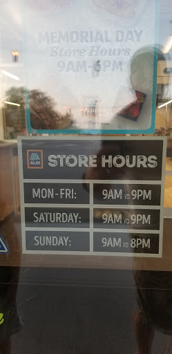 Supermarket «ALDI», reviews and photos, 90 S Western Ave, Carpentersville, IL 60110, USA