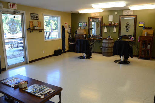 Barber Shop «County Line Barbers», reviews and photos, 7626 KY-146, Pewee Valley, KY 40056, USA