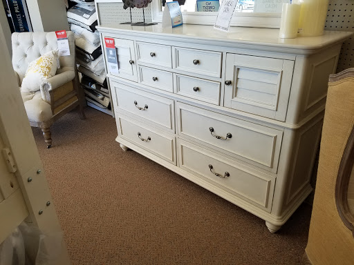 Furniture Store «Value City Furniture», reviews and photos, 3801 William Penn Hwy, Monroeville, PA 15146, USA