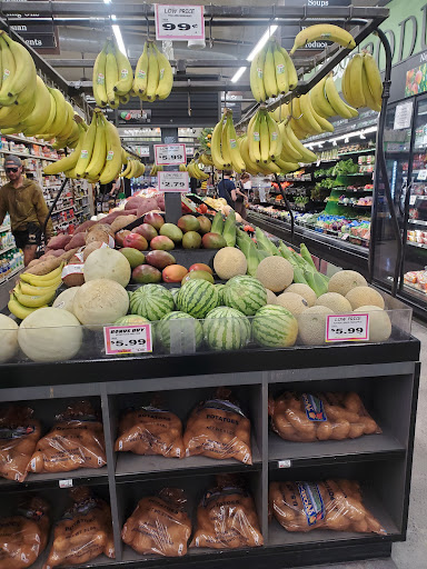 Grocery Store «Mar-Val Food Stores Inc», reviews and photos, 19000 Main St, Groveland, CA 95321, USA