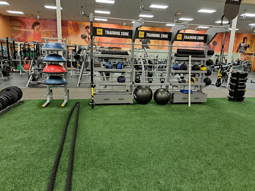 Gym «LA Fitness», reviews and photos, 5065 Main St, Trumbull, CT 06611, USA