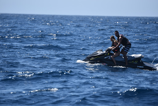 Water Sports Equipment Rental Service «Balboa Water Sports», reviews and photos, 702 E Balboa Blvd, Newport Beach, CA 92661, USA