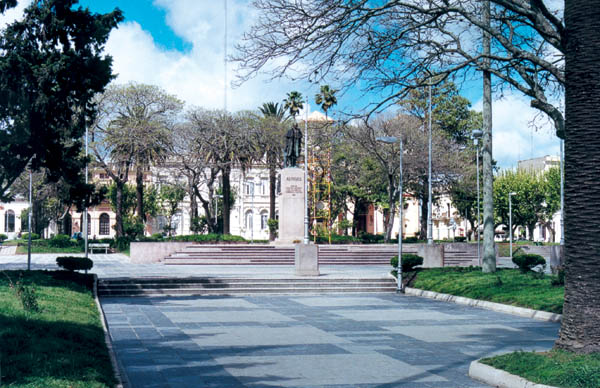 Plaza Constitucion Melo Cerro Largo - Melo