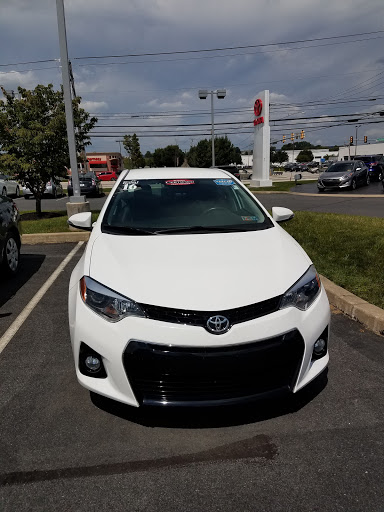 Toyota Dealer «Bobby Rahal Toyota», reviews and photos, 6711 Carlisle Pike, Mechanicsburg, PA 17050, USA