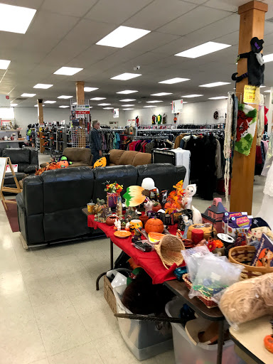 Salvation Army Retail Thrift Store - Union Gap, 2615 Main St, Union Gap, WA 98903, USA, 