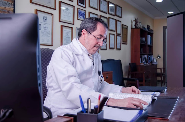 Opiniones de Dr. Diego Rodríguez Maya (bypass gastrico y manga gástrica en Loja) en Loja - Cirujano plástico