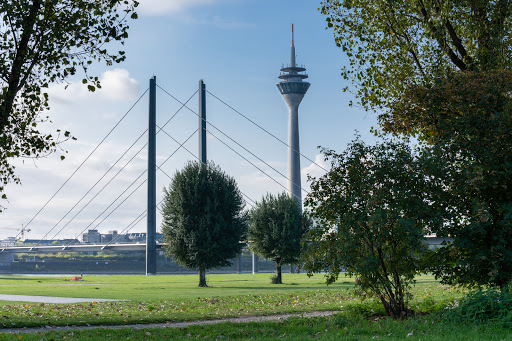 Orte im Sommer zu besuchen Düsseldorf