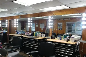 Chong's Barber and Beauty Salon image