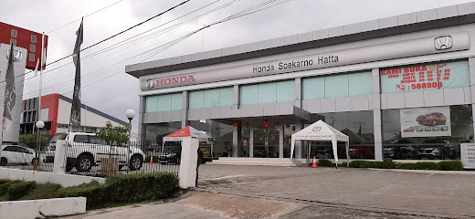 Mobil Honda Soekarno Hatta