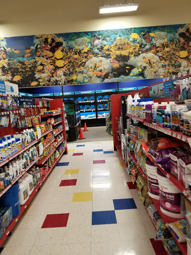 Pet Supply Store «Petco Animal Supplies», reviews and photos, 855 E Bidwell St, Folsom, CA 95630, USA