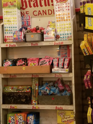 American Restaurant «Lickity Split Frozen Custard», reviews and photos, 6056 N Broadway St, Chicago, IL 60660, USA