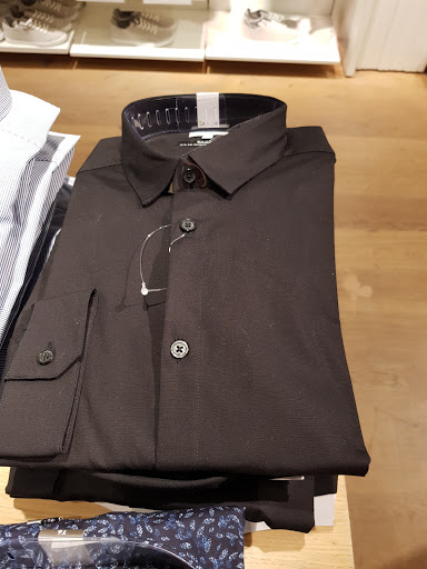 Stores to buy men's shirts Lille
