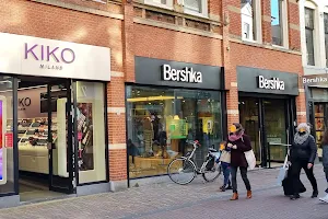 Bershka image