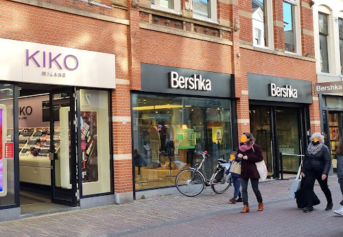 Aankondiging ijs Opname Bershka - Clothing store in Haarlem, Netherlands | Top-Rated.Online