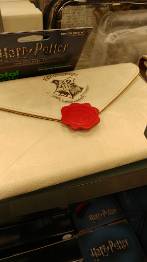 Book Store «Books-A-Million», reviews and photos, 335 Howe Ave, Cuyahoga Falls, OH 44221, USA