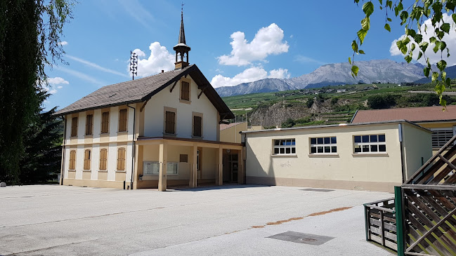 School Center D'uvrier