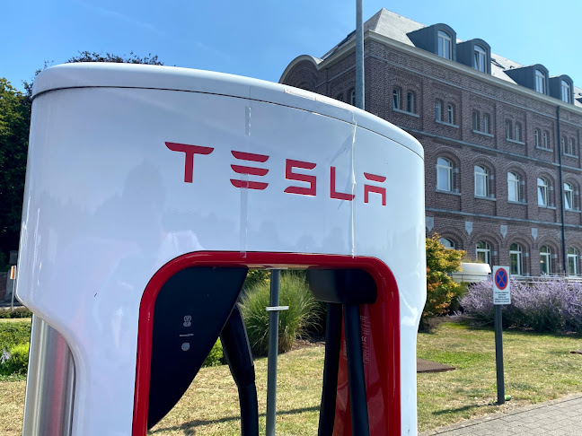 Tesla Supercharger openingstijden