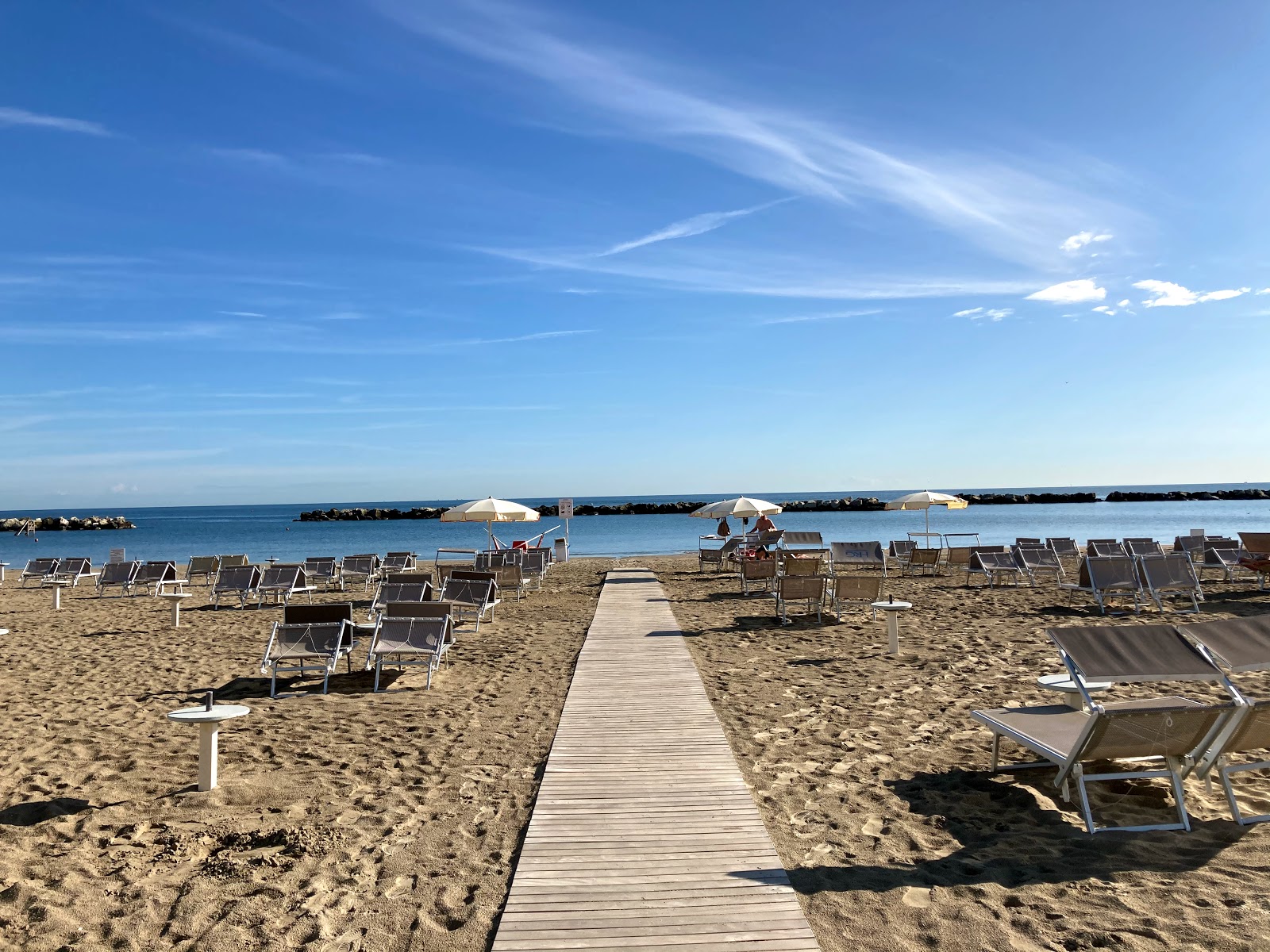 Fotografie cu Plaja Bellaria - locul popular printre cunoscătorii de relaxare