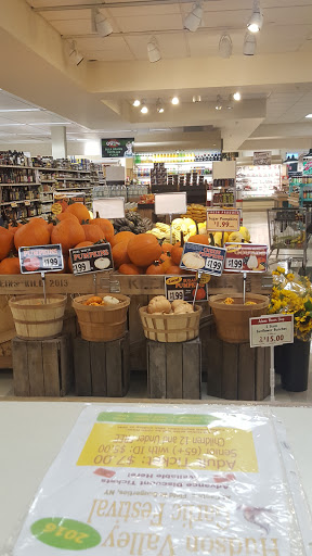 Grocery Store «Adams Fairacre Farms», reviews and photos, 160 Old Post Rd, Wappingers Falls, NY 12590, USA