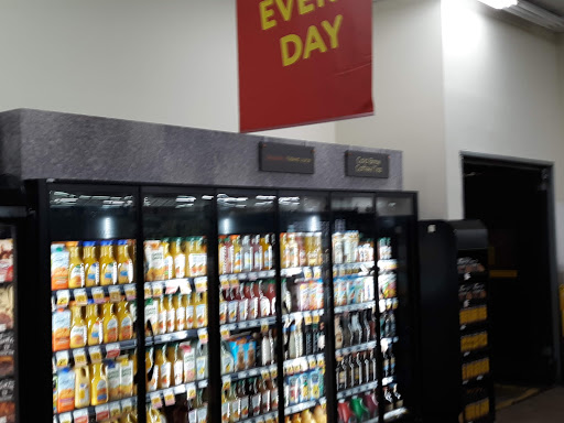 Supermarket «Save Mart Supermarkets», reviews and photos, 715 W Grangeville Blvd, Hanford, CA 93230, USA