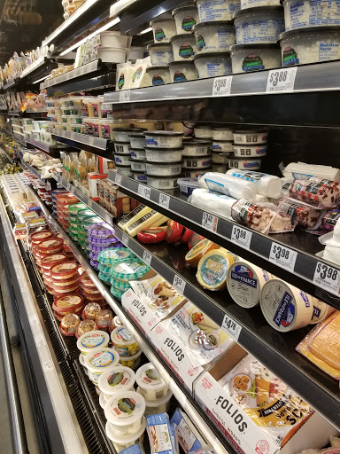 Grocery Store «H-E-B Grocery», reviews and photos, 3590 College St, Beaumont, TX 77701, USA