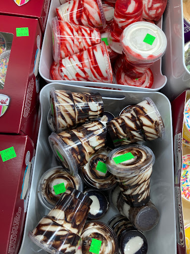 Ice Cream Shop «Carvel», reviews and photos, 2 Westbrook Dr, Cortlandt, NY 10567, USA