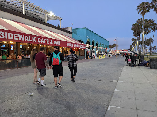 Book Store «Small World Books», reviews and photos, 1407 Ocean Front Walk, Venice, CA 90291, USA