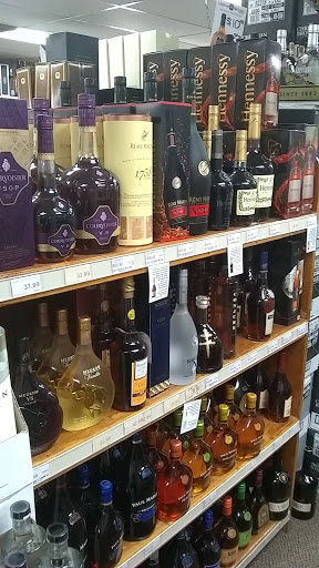 Liquor Store «Cheers Bottle Shop Inc», reviews and photos, 2591 GA-54, Peachtree City, GA 30269, USA