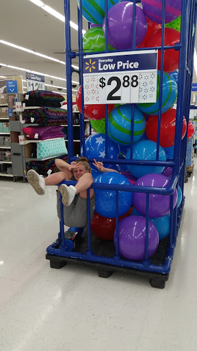 Department Store «Walmart Supercenter», reviews and photos, 5101 SE 14th St, Des Moines, IA 50320, USA