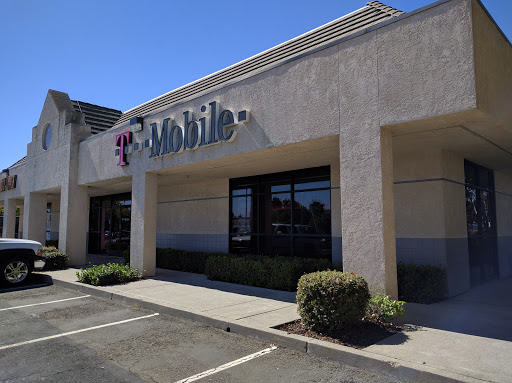 T-Mobile, 1975 W Texas St, Fairfield, CA 94533, USA, 