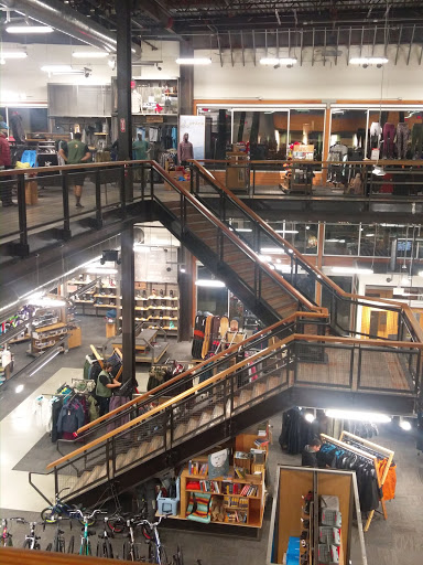 Camping Store «REI», reviews and photos, 2700 Seaglass Way, Oxnard, CA 93036, USA