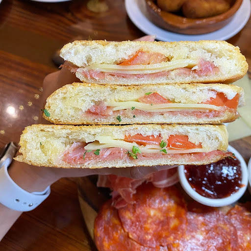 Wine Store «Happy Wine Calle Ocho», reviews and photos, 5792 SW 8th St, Miami, FL 33144, USA