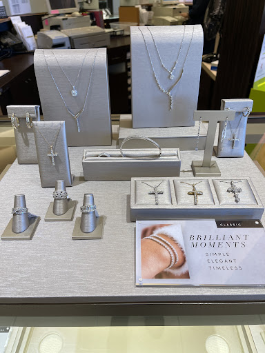 Jewelry Store «Jared The Galleria of Jewelry», reviews and photos, 12249 Jefferson Ave, Newport News, VA 23602, USA