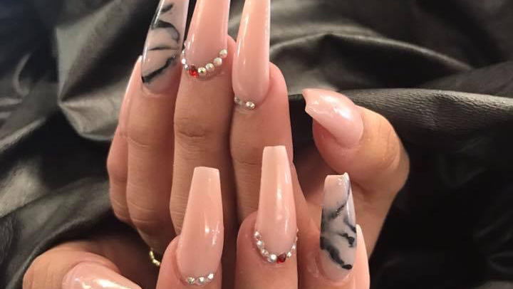 Luminous Nail Studio 93534