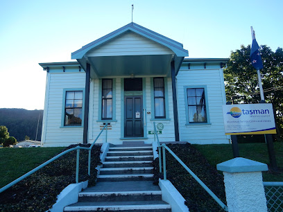 Murchison Public Library