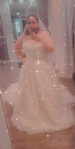 Bridal Shop «Regiss Bridal & Prom - Glasgow», reviews and photos, 114 Ensminger Dr, Glasgow, KY 42141, USA