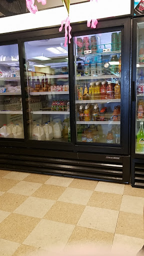 Grocery Store «La Mixteca Market», reviews and photos, 205 SE 1st Ave, Canby, OR 97013, USA