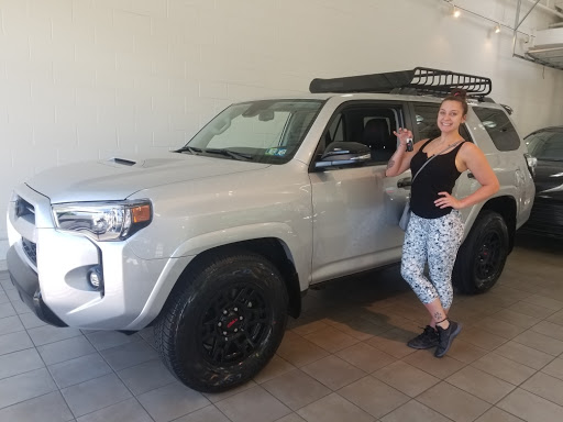 Toyota Dealer «Day Toyota», reviews and photos, 1110 Clairton Blvd, Pleasant Hills, PA 15236, USA