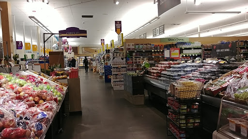 Grocery Store «Stop & Shop», reviews and photos, 105 Alewife Brook Pkwy, Somerville, MA 02144, USA