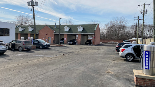 New Pal Car Wash en Westland
