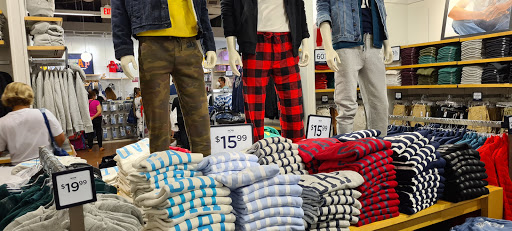 Clothing Store «Gap Outlet», reviews and photos, 11401 NW 12th St, Miami, FL 33172, USA