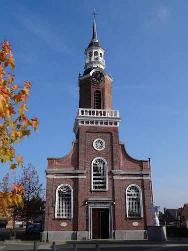 Beoordelingen van Onze-Lieve-Vrouw Hulp der Christenenkerk in Dendermonde - Kerk