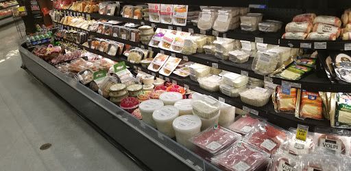 Grocery Store «Schnucks», reviews and photos, 501 Beltline Rd, Collinsville, IL 62234, USA