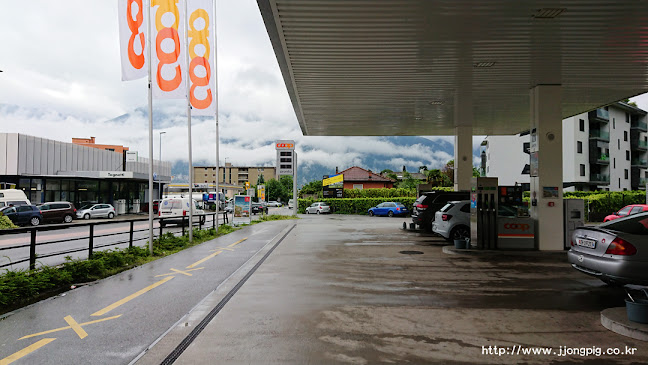 Coop Pronto con stazione di servizio Losone - Tankstelle